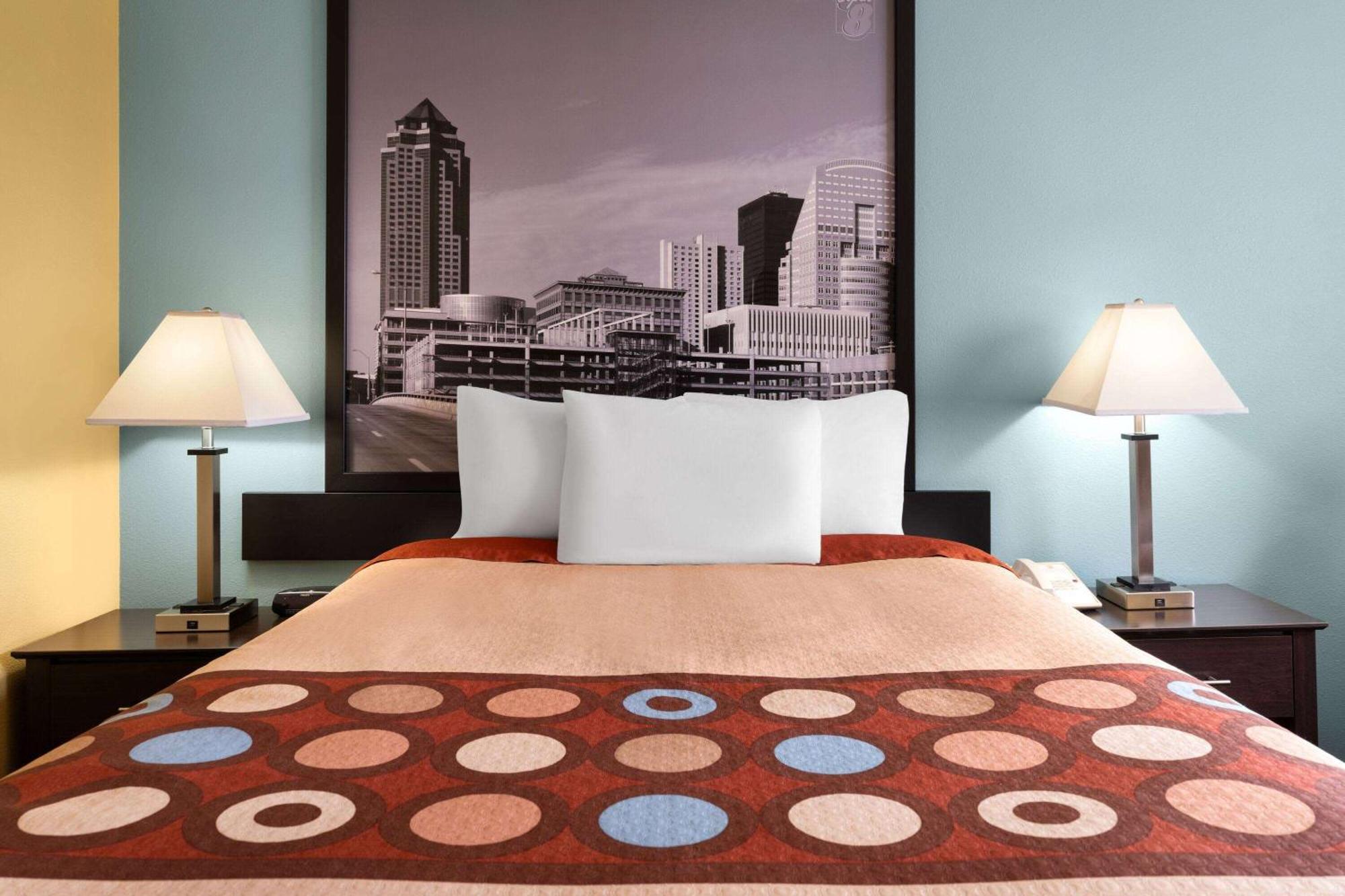 Super 8 By Wyndham Dyersville Экстерьер фото