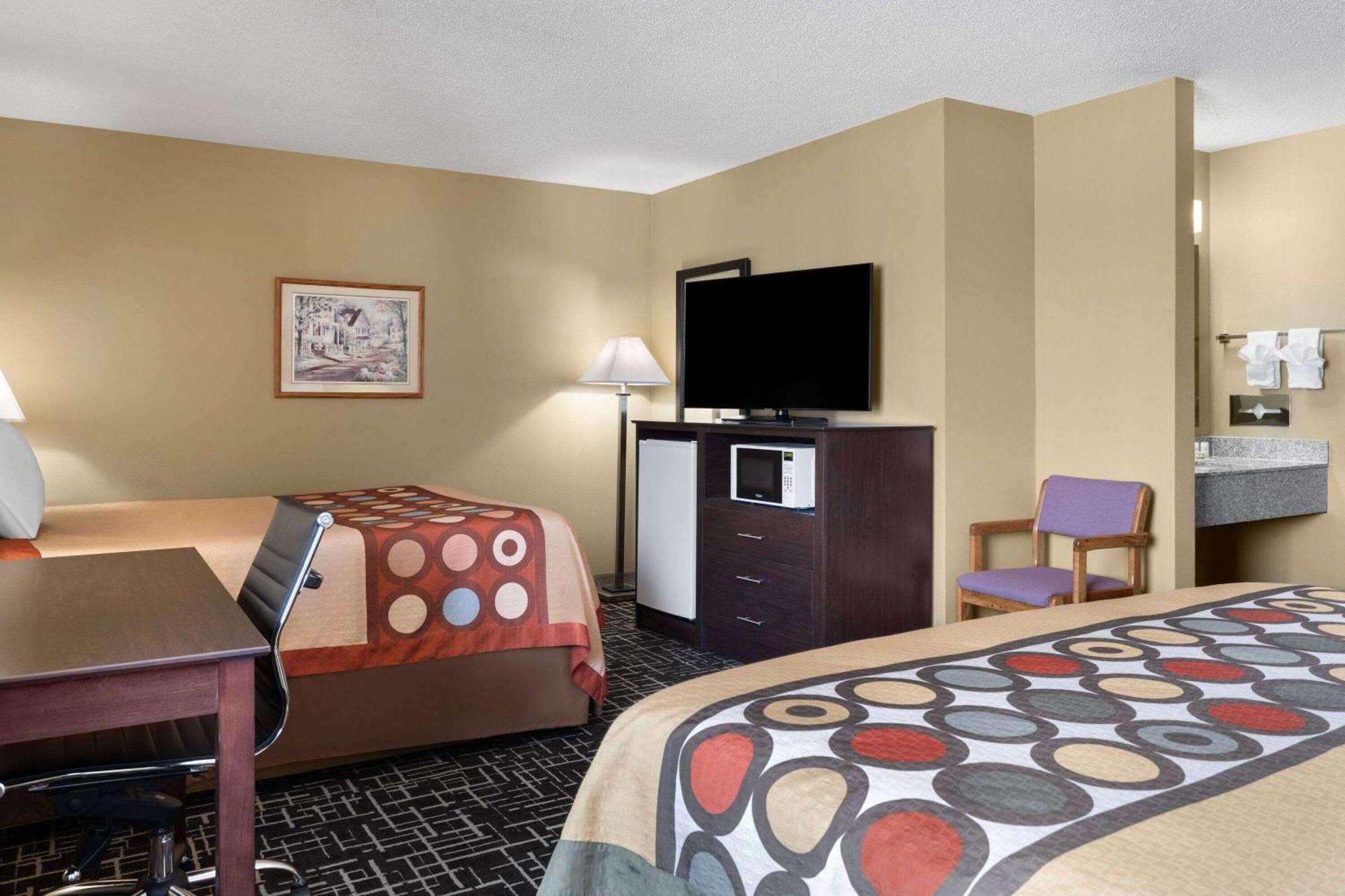 Super 8 By Wyndham Dyersville Экстерьер фото