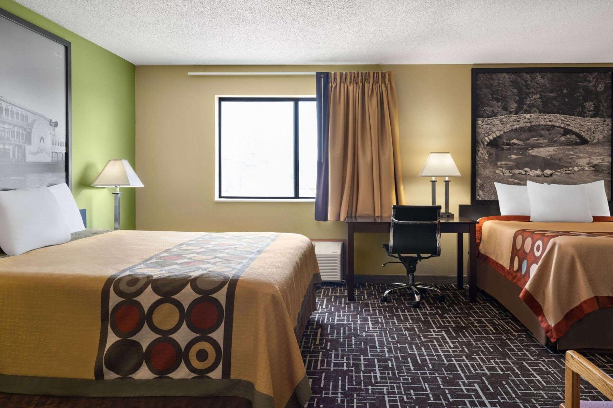Super 8 By Wyndham Dyersville Экстерьер фото